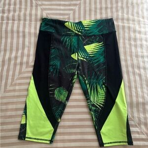 Fabletics Palm Fern Leaf Print Capri Leggings